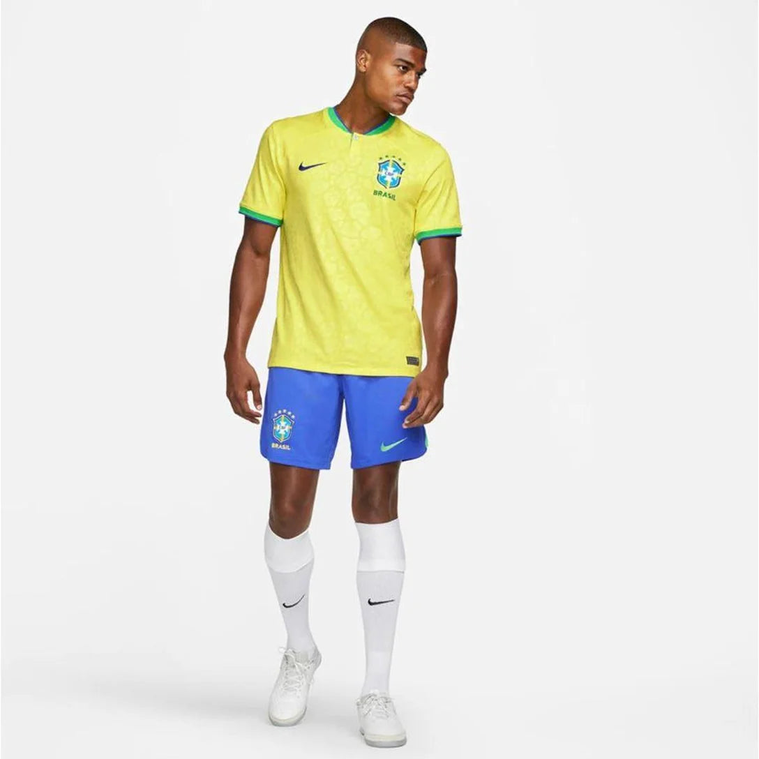 Camisa Brasil I 2022/23 Nike Torcedor Pro Masculina Amarelo