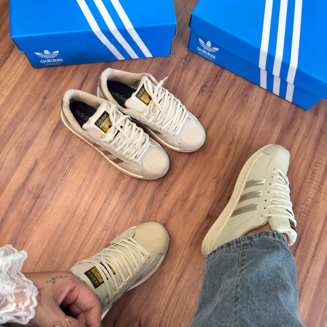 Tênis Adidas Super Star Off White Ouro