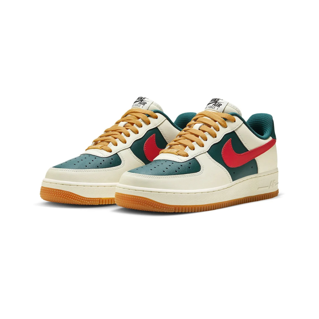 Tênis Nike Air Force Gucci