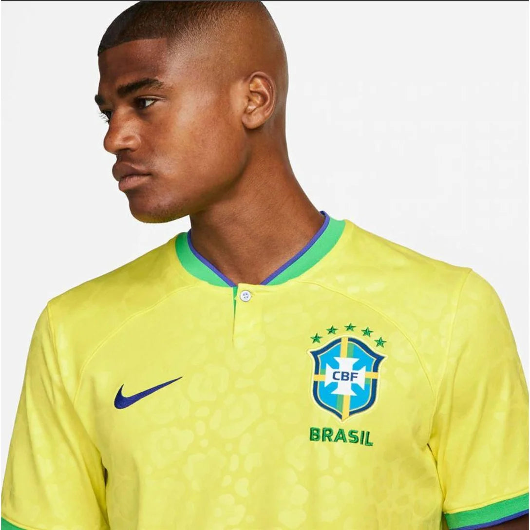 Camisa Brasil I 2022/23 Nike Torcedor Pro Masculina Amarelo