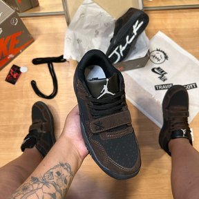 Bota Jordan Travis Scott Jack Marrom Preta Masculino