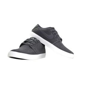 Tenis Nike Suketo