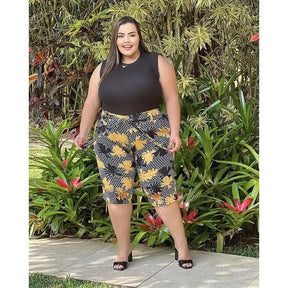 Calça Feminina Capri Plus Size Ciclista com Laço e Bolsos - Estilo e Conforto