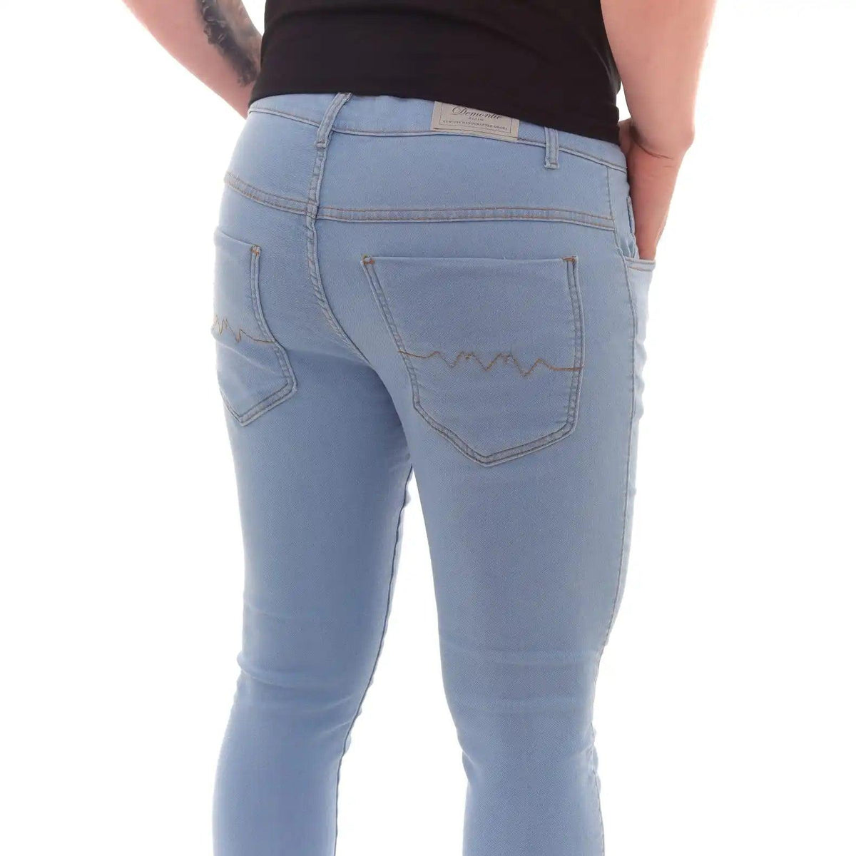 Calça Jeans Flare Preta Feminina - Milaa