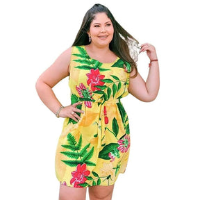 Vestido Plus Size Sem Manga com Laço na Cintura e Babado