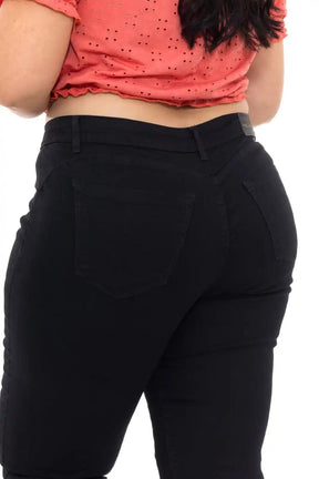 Calça Skinny Feminina Plus Size Preta com Cintura Alta