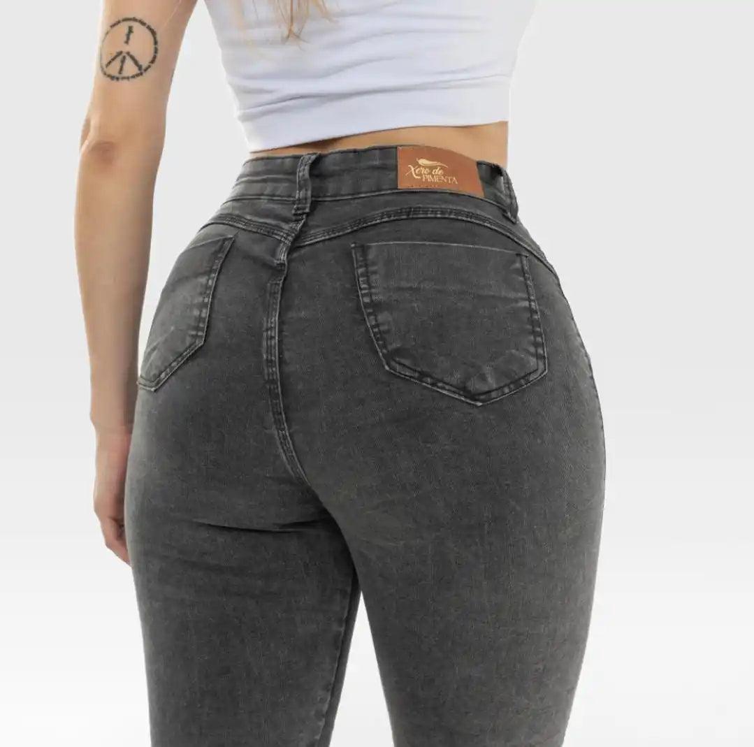 Jeans Femininos Grafite com Efeito Marmorizado