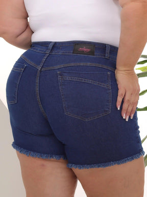 Short Feminino Plus Size com Cintura Alta em Jeans