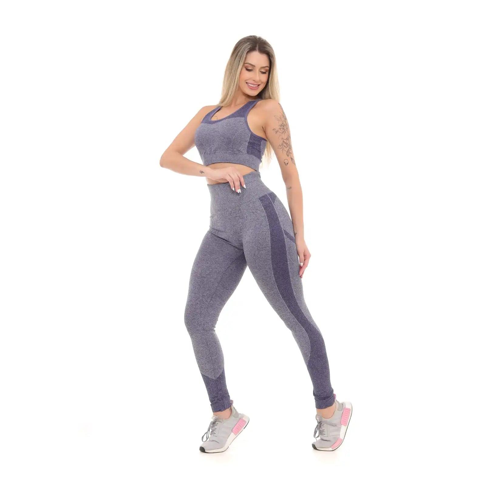 Conjunto Fitness Feminino - Shorts e Legging Cinza com Detalhes Pretos