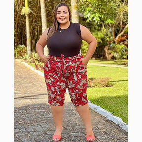 Calça Feminina Capri Plus Size Ciclista com Laço e Bolsos - Estilo e Conforto