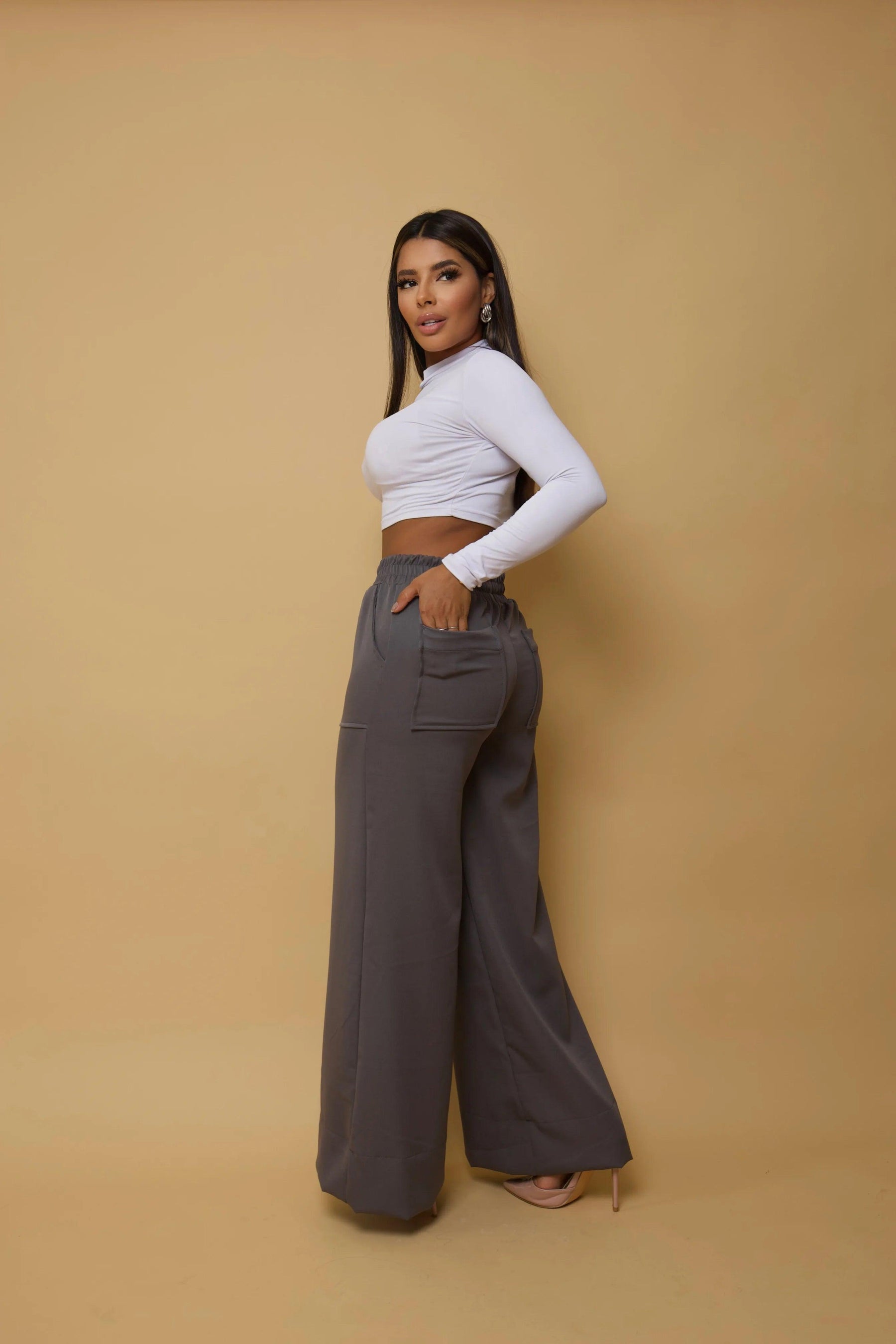 Calça Feminina Pantalona Alfaiataria Preta Casual e Moderna