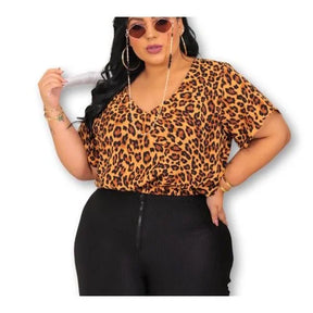 Blusa Cropped Plus Size Feminina com Decote V e Manga Curta