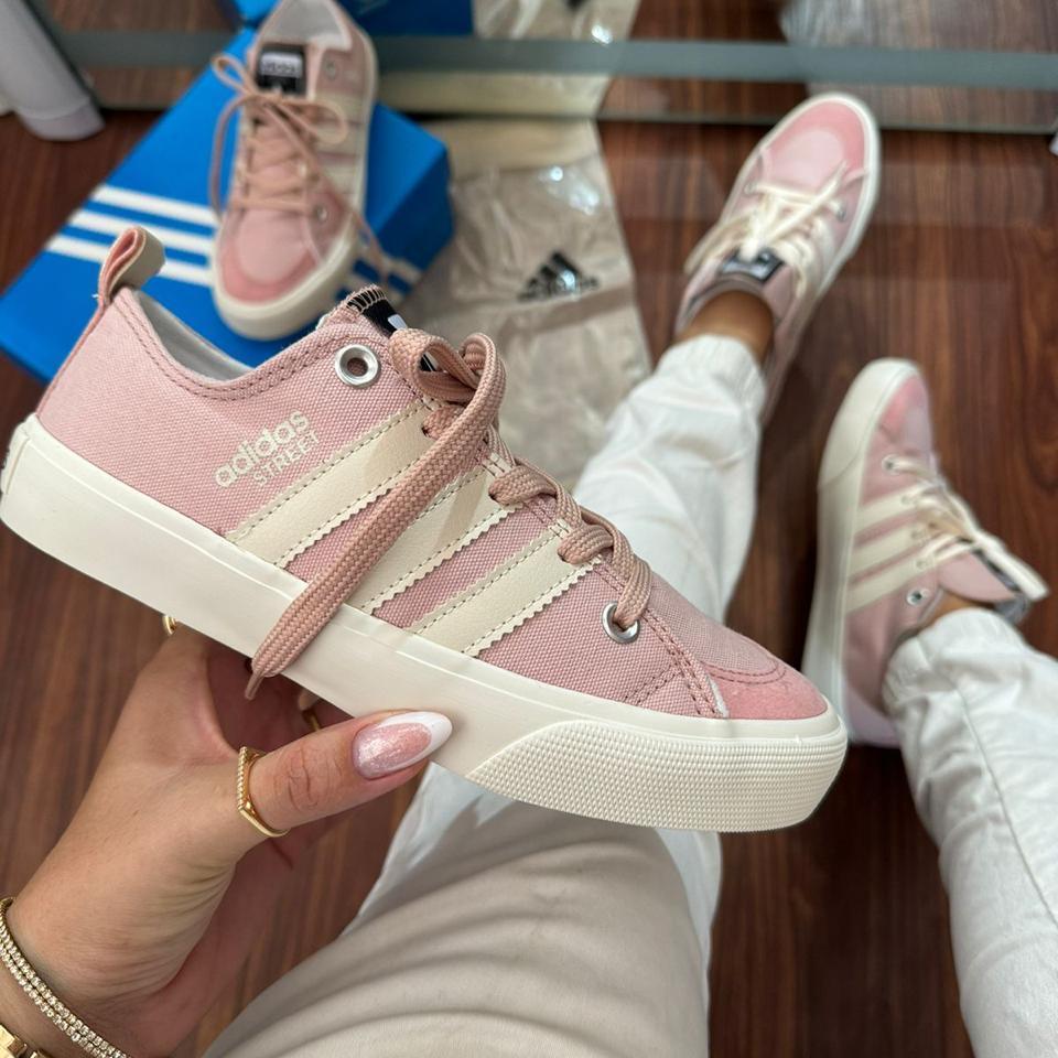 Tênis Adidas Street Feminino